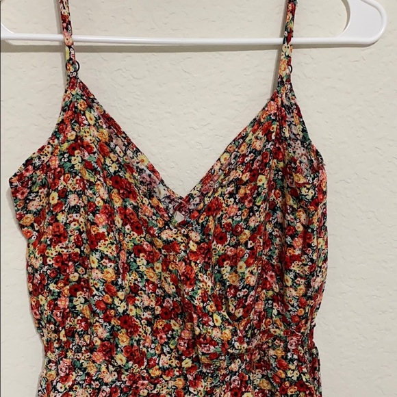 Flowered dress - Picture 2 of 3